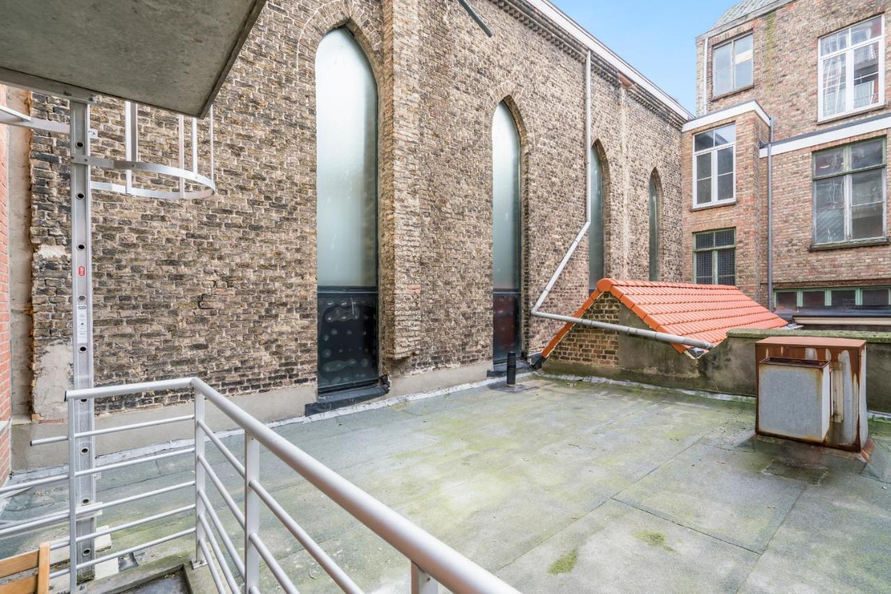 Ruim En Warm Appartement In De Winkelstraat Van Oostende ภายนอก รูปภาพ